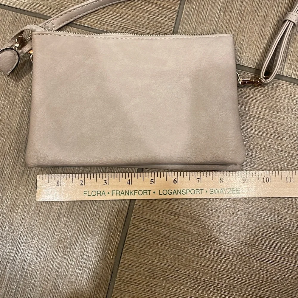 Small cross body purse - beige - Picture 2 of 10